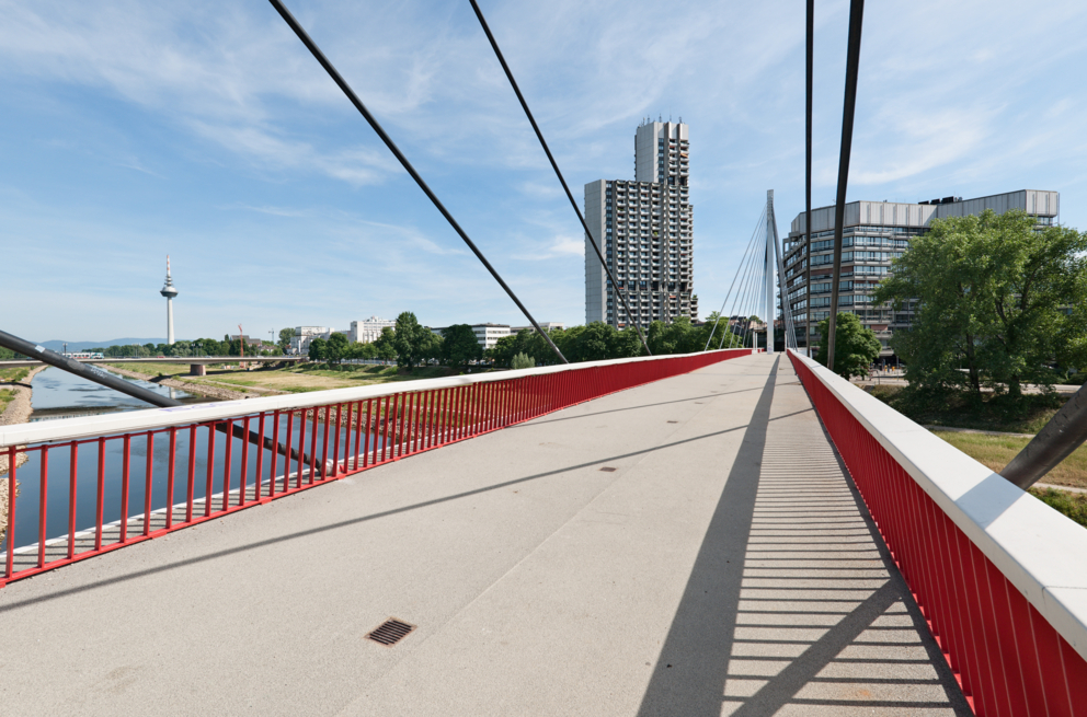 Lightronics Tritego armaturen op brug in Mannheim Duitsland