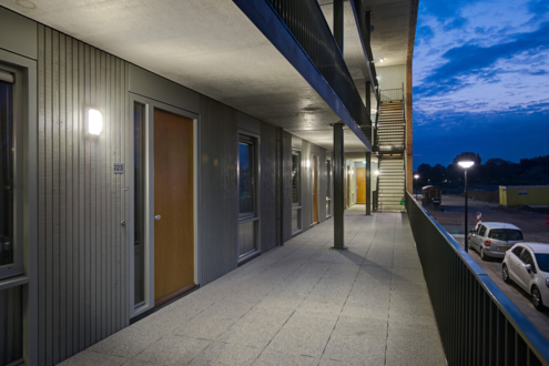 Lightronics TPS en TPN armaturen in de galerij van een appartementencomplex in Apeldoorn